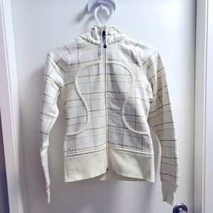 Lululemon Scuba Hoodie (worn once - like new)